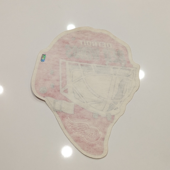 Vintage Detroit RED WINGS Tag Express Die Cut Hockey Goalie Mask Felt Pennant - Picture 3 of 4